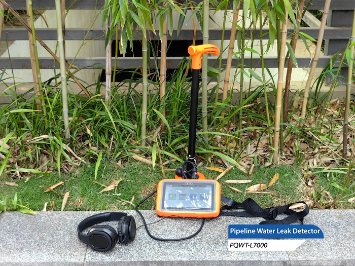 Pipeline leak detector for accurate leakage detection